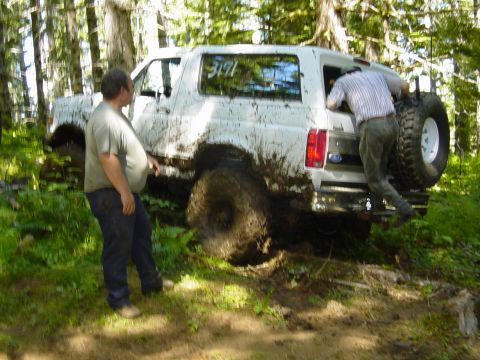 1989 Ford Bronco - Alvies rig looks good muddy