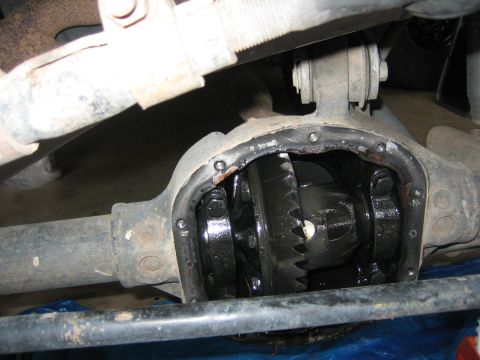 2001 Jeep Wrangler - Close-up view of an open differential housing, revealing the gears inside.