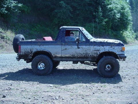 1989 Ford Bronco - My parking spot for the scenery shots
