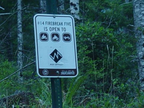 1989 Ford Bronco - Sign at the start of Firebreak 5