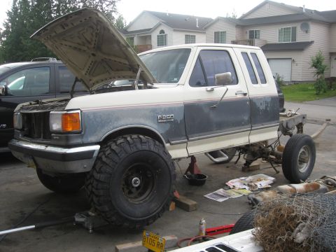 1990 Ford F-250 - Stock ride.