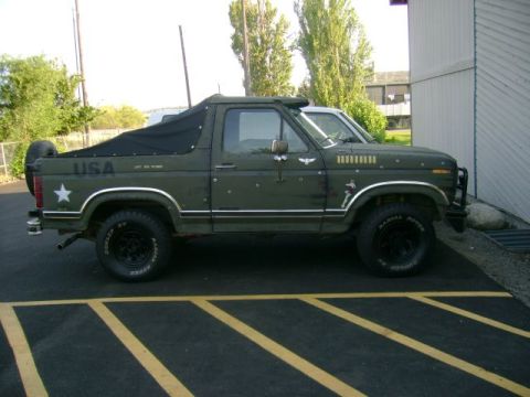 1986 Ford Bronco “The low flyin filly”