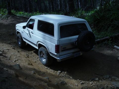 1989 Ford Bronco - And he is thru