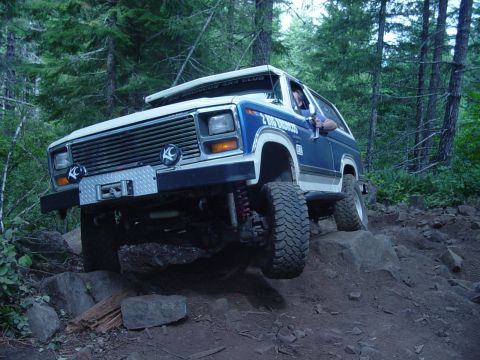 1989 Ford Bronco - It started really lifting a tire