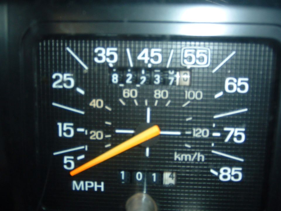 Speedometer shows 55 mph, odometer reads 82371.4