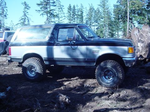 1989 Ford Bronco - My truck in the staging area