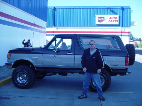 1989 Ford Bronco - We made it to the parts store