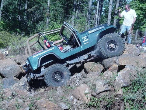 1989 Ford Bronco - Smoke from a bogger