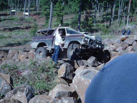 1989 Ford Bronco - Bernie cruising right up
