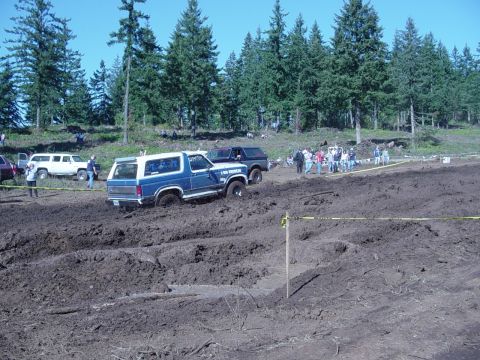 1989 Ford Bronco - Todd running down, and I am in the return lane