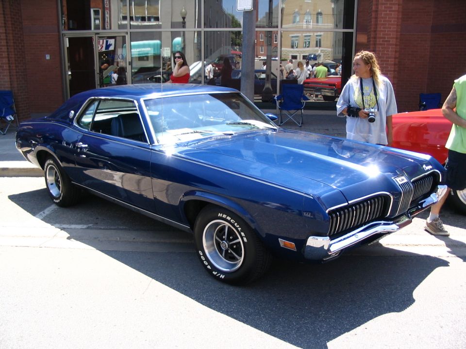 Blue 1969 Mercury Cougar 3/4 front view