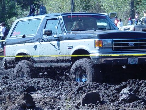 1989 Ford Bronco - I like mud