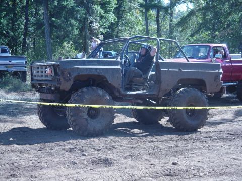1989 Ford Bronco - Big nasty blazer with 44s