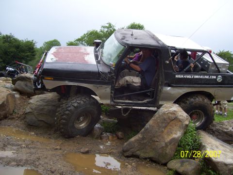 1978 Ford Bronco - 1978 Ford Bronco tackles a challenging rock crawling course on July 28, 2007.