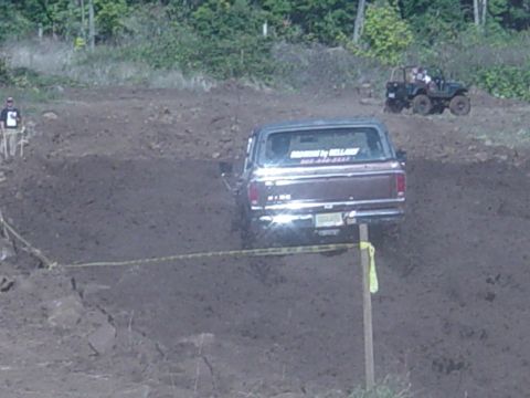 1989 Ford Bronco - Keeping his speed up