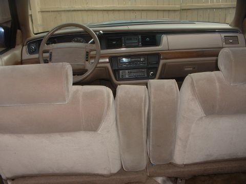 1993 Ford Crown Victoria photo