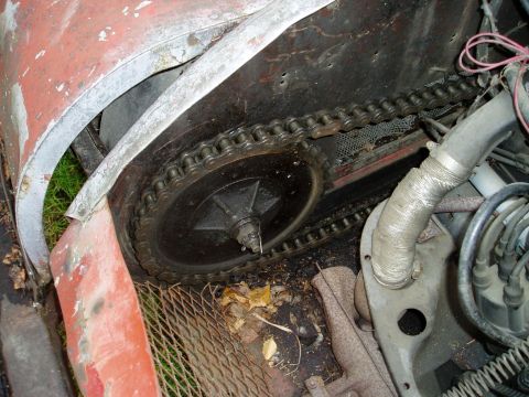 2000 Ford E350 - Detail of a drive chain and sprocket assembly, likely from a modified vehicle or custom build.