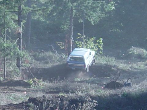 1989 Ford Bronco - Up and over the hill