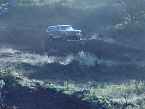 1989 Ford Bronco - Past the mud on the back stretch
