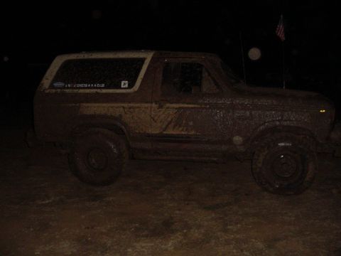 1989 Ford Bronco - Kens truck looks gooey