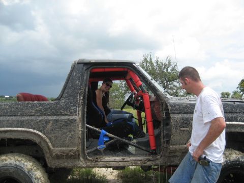 1986 Ford Bronco - wife hopping in