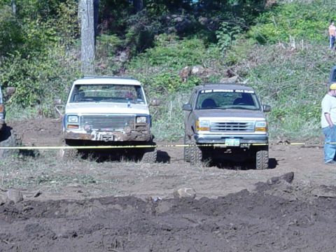 1989 Ford Bronco - Parked on the small tire side