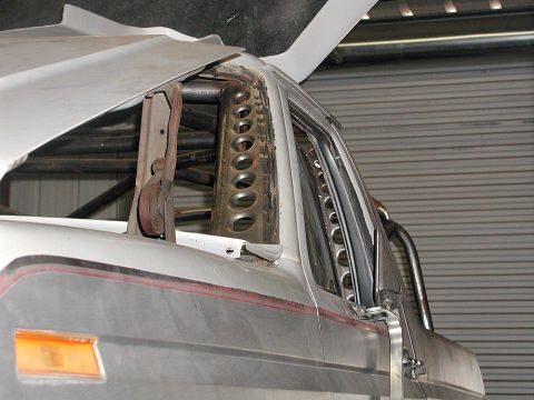 1980 Ford Bronco - cage attached to body at A pillar and B pillar