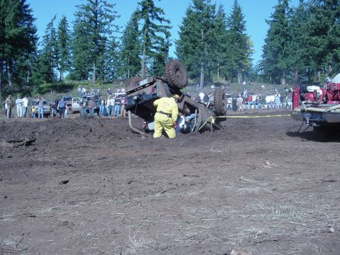 1989 Ford Bronco - The sweet 3/4 ton jeep rolls in the mud drags