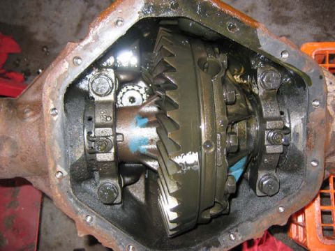 2000 Chevrolet Tahoe - Close-up view of a vehicle's differential assembly, showing internal gears and components.