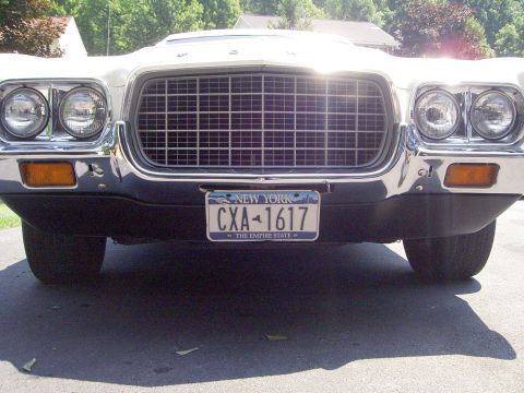 1972 Ford Ranchero - Front view of a 1972 Ford Ranchero, showing its distinctive grille and dual headlights.