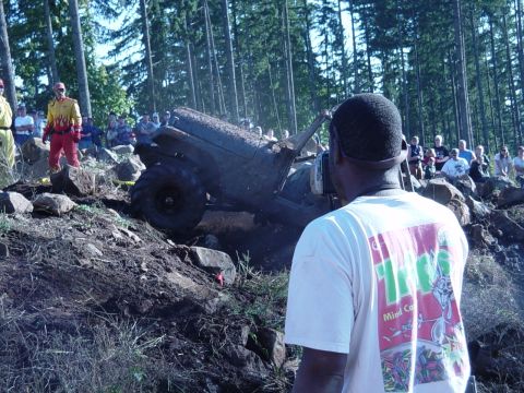 1989 Ford Bronco - A wildman in his jeep got close on the small tire side,