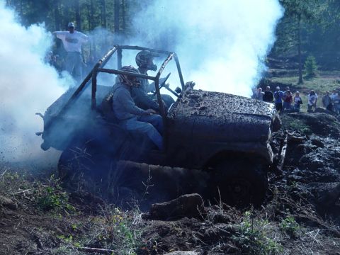 1989 Ford Bronco - And started smoking the tires