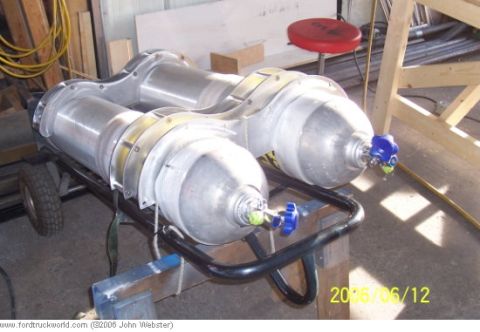 1977 Ford F-150 - This image shows a cart with two large fuel tanks, not a 1977 Ford F-150.
