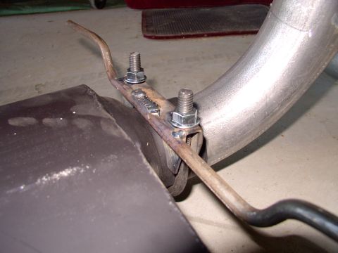 1990 Lincoln Town Car - This little trick will allow me to utilize the stock Lincoln rubber isolated hangers to support the Areochamber muffler.