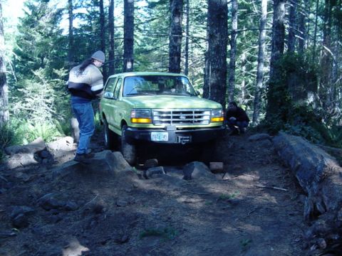 1989 Ford Bronco - Perfect angle by the rock