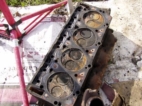 1988 Ford F-250 - Cylinder Head w/ blown gasket