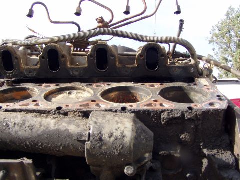 1988 Ford F-250 - Looking at the block