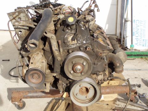 1988 Ford F-250 - the front of the engine with the 1 head off