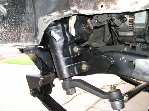 1986 Toyota Hilux - final box location welded and bolted