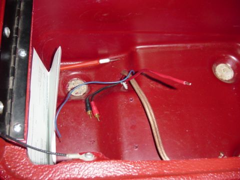 1989 Ford Bronco - Yup amp is gone too