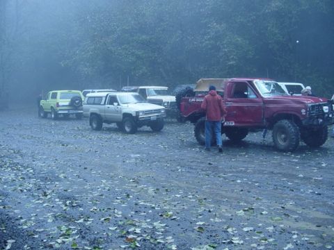 1989 Ford Bronco - The gathering starts at Rogers camp
