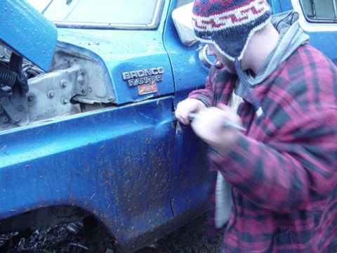 1989 Ford Bronco - Hes workin it