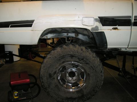 1986 Toyota Hilux - axle moved forward 3"