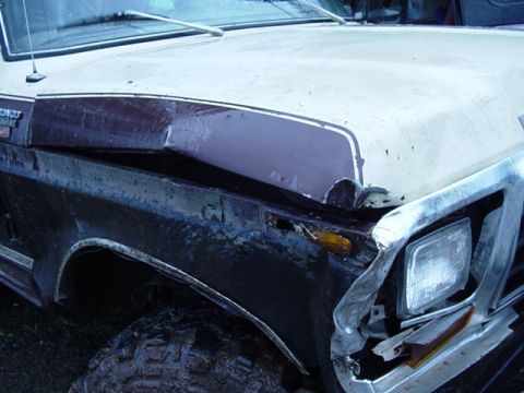 1989 Ford Bronco - Bernies new Canopener dent