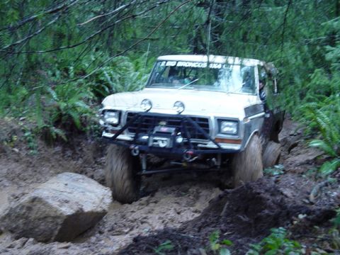 1989 Ford Bronco - Good flex for Bernie