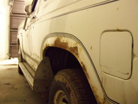 1986 Ford Bronco - Driver's side wheel well
