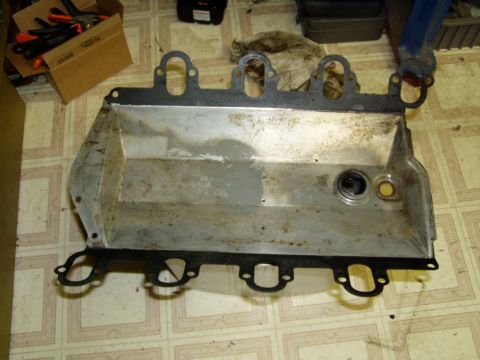 1988 Ford F-250 - Intake manifold, cleaned and ready to paint