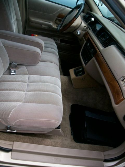 1992 Ford Crown Victoria photo