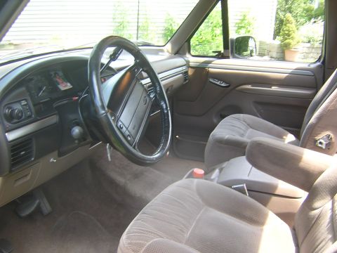 1994 Ford Bronco photo