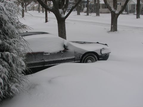 2000 Ford Crown Victoria - MAJOR snow fall!!